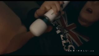 The Samantha Hall Demonstrate S02E01 - Lions + Tigers + Grizzlies, Breezy My