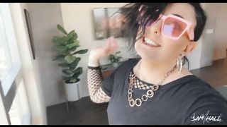 The Samantha Hall Display S02E06: Today’s Wednesday, Right?