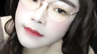 Dina Getting Off Sissy Transgender t-girl