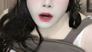 Dina Getting Off Sissy Transgender t-girl