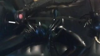 Anastasia geil gefickt von Fickmaschine