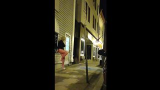 DeeDeeSlut69 Walk in Town