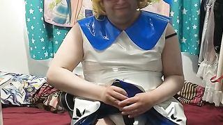 Shining vinyl Costume Play Sissy Lillie Stimulates till Jizm