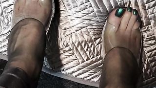 Spectacular Thick soles in Black Nylons