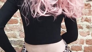 Crossdresser rails a thick fuck stick