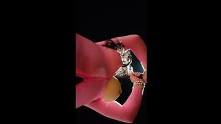 DeeDeeSlut In Pinkish