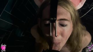 Jessica Bloom Predominates Her fresh Pig Plumb Fucktoy Jenby Nymph