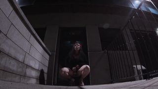 At Night TV solo Vid scorching summer night