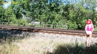 sunny day exhibition by ride road