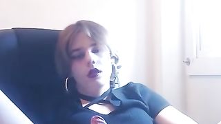 Transgender Princess jack her lil' beef whistle and tongues his own spunk