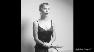 Does Pipe Size Matter? Q&A With Model and Performer Flowerava