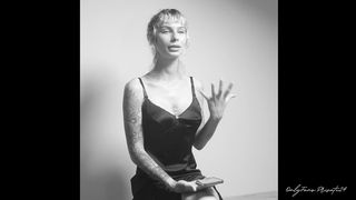 Does Pipe Size Matter? Q&A With Model and Performer Flowerava