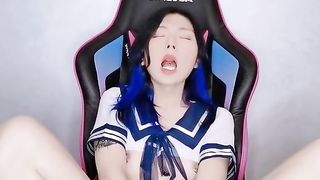 饥渴难耐的学生妹小母狗