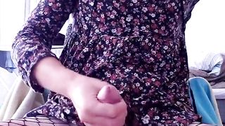 Sissyfemboy kasialicious plays with wood+arse and flashing up her Jaw-Dropping soles