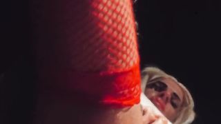 Sumptuous Sunny showcasing