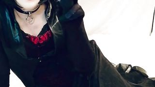 Sissy Slave Demonstrates Webcam Guest Room Her Fucktoys