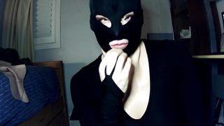 Bunny May End! Chick mask woman eliminates her forearm mittens and unmasks from chick masks!