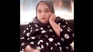 Naughty Crossdresser Hijab Utter Flick