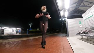 Big Sissy Muscle Hoe Revealed at Teach Station in Public UNSHEATHED