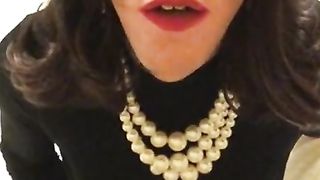 housewife plays with herself