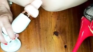 Railing my prodding fake penis in my turkish chain money belt