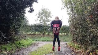 T-Model Toying by the Roadside2