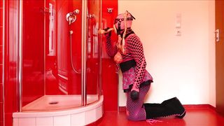 TV RUBBERWHORE MONIQUE - In the redlight district - Part two of five