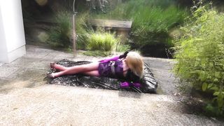 Raw Games With Golden Bathroom