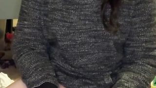 Tranny with a XXL manmeat attempting to put on a innocence box