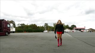 TV rubberwhore Monique - Do I sight like a cheap street biotch now?