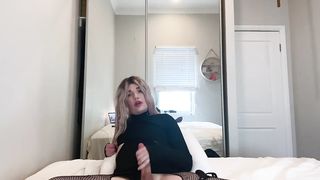 Jerk Off Instructions: Spoken Shemale Faps Monster Manmeat