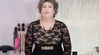 Steamy and Mischievous T-Gilf Mom Vicki needs a warm young man!