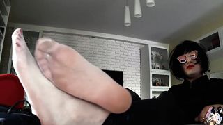 Monique Footlust - Office Footslut