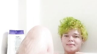 Mass Ejaculation bathtub