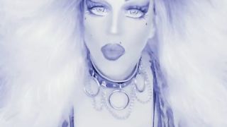 Smokin in the Folks Guest Room