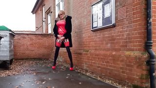 Crossdressing Shemale Urinating Outdoors