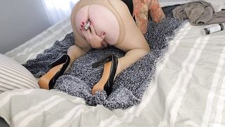 Taylor's fresh caboose butt-plug