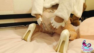 Kaella can be a Highly Shining Doofy in Stretch Pants