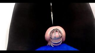 Закрытая устроила золотой фонтан и наполнила трубочку спермой