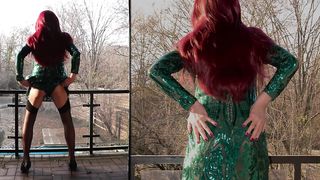 Popshot of a plugged Gal