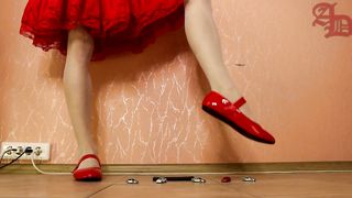 T-GIRL GIANTESS AMANDA PUNCHES PETITE CAMPERS IN WHITE PANTYHOSE AND CRIMSON SUNDRESS - 1 (PUNCH FETISH)