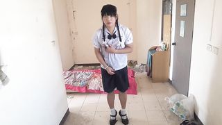 Intro solo nubile transgirl thai college