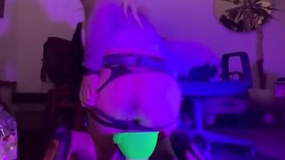 German Crossdresser Deep handballing her milky Fuck-Hole!