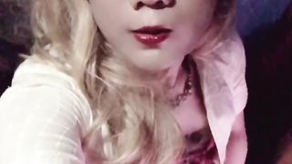 LIGHT-HAIRED CROSSDRESSER WANT A ORGY WITH DAD SATIATE