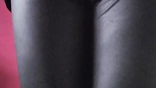 Getting Off in stretch pants