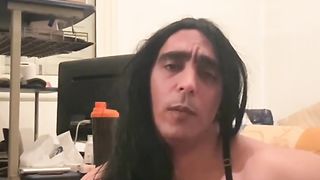 Egyptian Sissy Hoe Dodo presenting myself and flashing my caboose and bod part 1