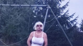 DeeDeeSlut on the Sways