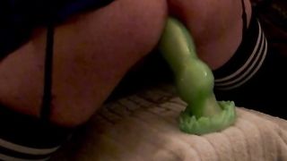 Sissy Kayla Peaches rails her green magical creature to bliss