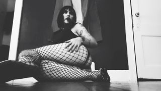 Jerk Off Instructions, Onanism, Climaxes, From Ultra-Kinky Homo Trans Guy In Fishnets