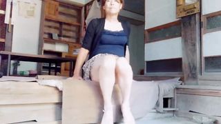 Fluffy Mini Mini-Skirt Pai-chan and Deprived Farm Mansion